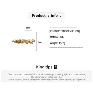 Dimensions détaillées du produit pour les boucles d'oreilles géométriques dorées en lot de vingt