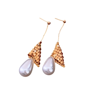 18k gold plated drop earrings with white pearls and sparkling mesh for women