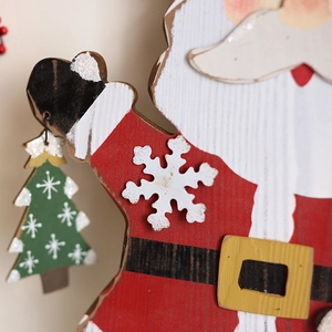 Decorazione natalizia in legno con Babbo Natale e albero per scene festive in casa