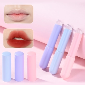 Portable Silicone Lip Brush With Cap For Lip Gloss Blending Concealer Smudge Soft Rounded Head Wood Handle Makeup Tool