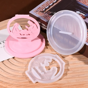 Dettaglio dello stampo in silicone 3D presepe per resina e candele con base circolare