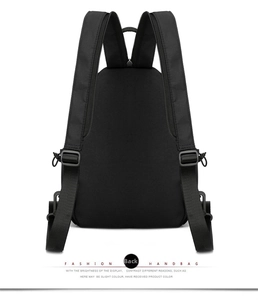 Casual nylon multifunctionele rugzak lichtgewicht reizen zwarte tas detail weergave