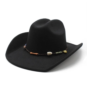 Schwarzer Cowboyhut aus Wollfilz mit dekorativem Steinband und breiter Krempe