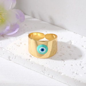 Macro de bague œil maléfique plaquée or avec émail bleu et anneau ouvert ajustable de luxe