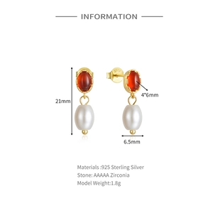 Detail view of S925 silver earrings with dimensions showing 21mm height and pearl size
