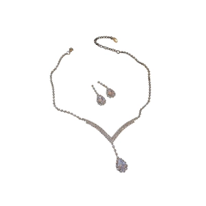 Elegant rose gold waterdrop necklace and stud earrings jewelry set with crystals