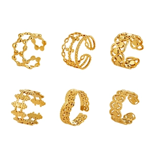 Set of 18K gold-plated stainless steel hollow flower rings in vintage French style
