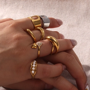 Anello in Acciaio Inossidabile a Forma di Cuore Geometrico in Stile Ins per Donna Anello Aperto con Strass e Perla Artificiale