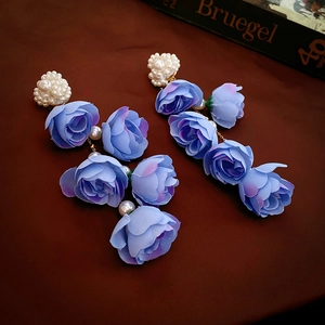 Orecchini Lunghi Con Nappa Fiore In Tessuto Imitazione Perla Artificial Perno In Argento Stile Vacanza Dolce Gioielli Eleganti