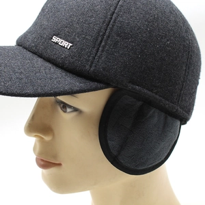Dunkelgraue Winter-Baseballkappe aus Wolle mit Ohrenklappen und SPORT-Metall-Logo