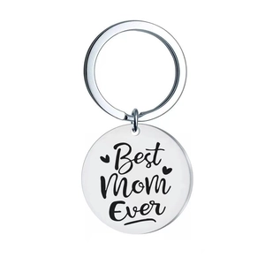 Detailed close-up of Best Mom Ever silver stainless steel keychain with heart engraving