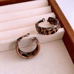 Retro leopard print C-shape hoop earrings with silver pins for women in luxury style