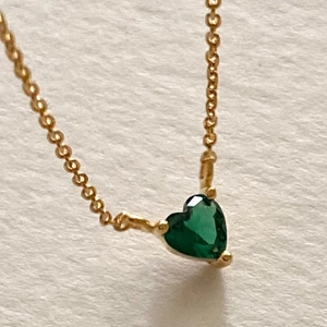 Minimalist 925 sterling silver gold necklace with a sparkling green heart zircon pendant