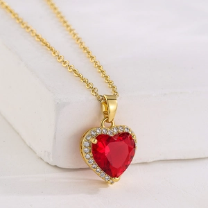 French Vintage Heart Pendant Necklace Gold Plated Copper Cubic Zirconia Halo Clavicle Chain Jewelry For Women