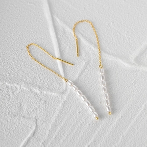 Elegant S925 sterling silver long tassel pearl drop earrings with gold finish