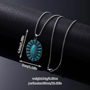 Detail view of vintage turquoise pendant with 60cm stainless steel chain measurements