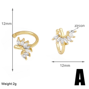 Détail de la bague d'oreille fleur 12mm en or avec zircon marquise et dimensions