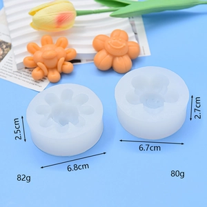Sunflower and smiley face silicone molds for DIY car aromatherapy plaster decorations