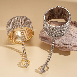 Elegant multi-layer geometric slave bracelet with rhinestones in gold and silver finish