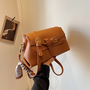 Trendy PU Leather Small Square Crossbody Bag For Women With Lychee Pattern Flap Cover And Heart Print Scarf Decoration