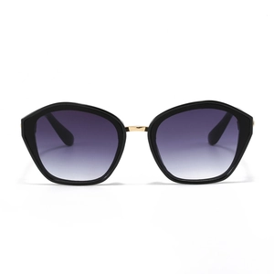 Fashionable oversized polygonal sunglasses for women with black frames and purple gradient lenses