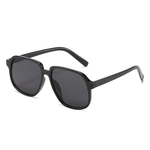 Large Square Sunglasses Vintage Retro Fashion For Women Men UV400 Protection PC Frame Lightweight Outdoor Eyewear
