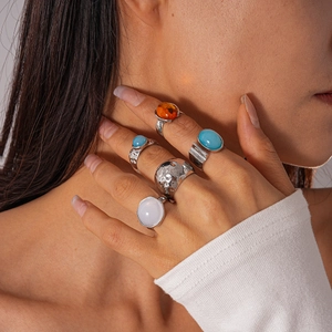 Bagues Vintage Bohémiennes Résine Cabochon Coloré Géométrique Rond Ovale Ajustable Ouvert Métal Martelée Bijoux Femmes
