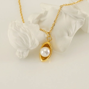 Collier Pendentif Künstliche Perle Acier Inoxydable Plaqué Or 18K Design Creux Ovale Minimaliste Bijoux Pour Femmes Style Élégant
