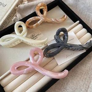 Elegant Korean style marble and cream acetate cross hair clips set for women
