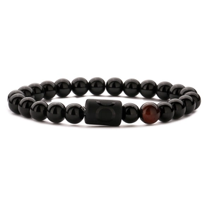 Detailansicht Taurus-Perlenarmband mit schwarzem Achat und rotbraunem Tigerauge-Stein