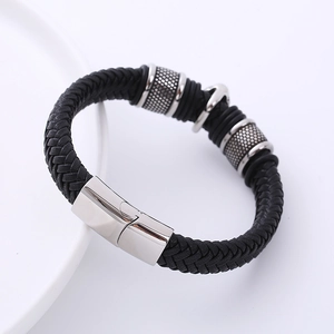 Bracciale intrecciato in pelle nera da uomo con chiusura magnetica in acciaio inox