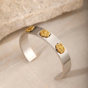 Minimalist Stainless Steel Flower Cuff Bracelet For Women Simple Niche Design Silver Gold Plated Open Bangle Fashion Jewelry