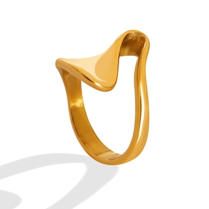 Minimalist irregular wavy gold ring with polished surface and geometric design for women