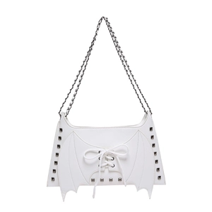 Sac à bandoulière gothique ailes de chauve souris avec chaîne et clous pour femmes.