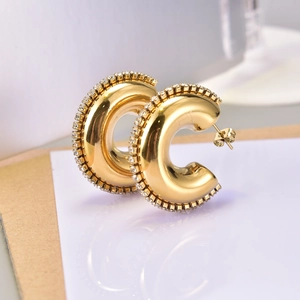 Polished 18K gold-plated stainless steel hoop earrings with sparkling zircon borders