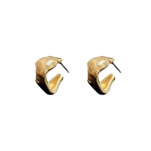 Minimalist irregular geometric C-shaped golden earrings with sterling silver needles