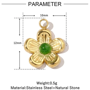 Détail du pendentif fleur 12mm x 10mm en acier inoxydable doré et pierre naturelle