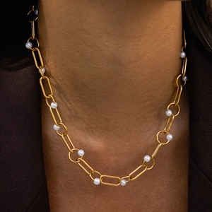 Classic 18K gold plated stainless steel necklace with white pearls on a paperclip chain