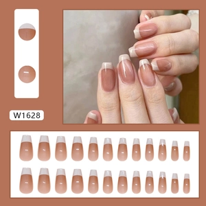 Klassische französische Nude-Rosa und weiße Spitze Sarg-Kunstnägel Set mit 24 Stück