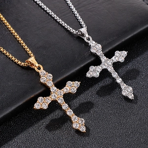 Colliers pendentif croix hip hop en acier inoxydable sertis de strass or et argent