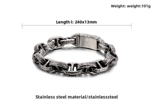 Detail of a heavy 316L stainless steel anchor chain bracelet with 240mm length and 101g weight
