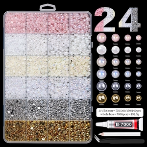 Detailliertes 24-Gitter-Set mit Nailart-Halbperlen, Strasssteinen, B-7000-Kleber und Pinzette