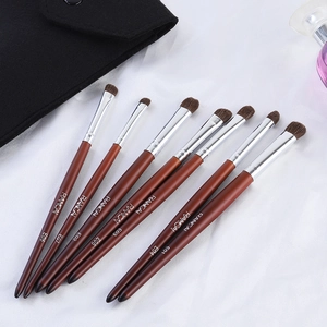 7-piece professional horse hair eyeshadow brush set with brown handles and silver ferrule