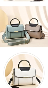 Détails de sacs à main en cuir texturé avec boucles dorées et bandoulières amovibles
