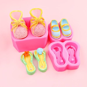 Baby Shoe Shape Silicone Mold Knit Texture Flip Flop For DIY Handmade Soap Chocolate Cake Decoration Aromatherapy Plaster Pendant