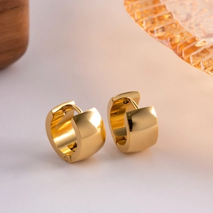 Classic 18K gold plated stainless steel chunky hoop earrings with mirror finish