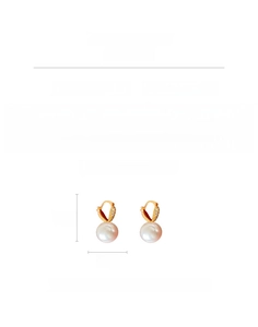 Détail des boucles d'oreilles perles montrant la hauteur 3.2cm et largeur 1.4cm