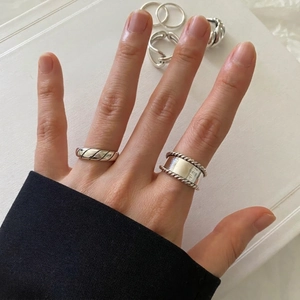 Minimalist 925 sterling silver twisted rope rings with polished finish for women