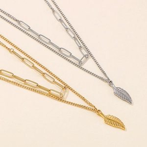 Double-layer stainless steel necklace with paperclip chain and feather pendant in gold and silver