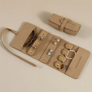 Estuche enrollable de microfibra para anillos, pendientes, collares y relojes